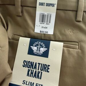 31x34 — Dockers Signature Khaki Slim Fit Pants - Khaki/Tan